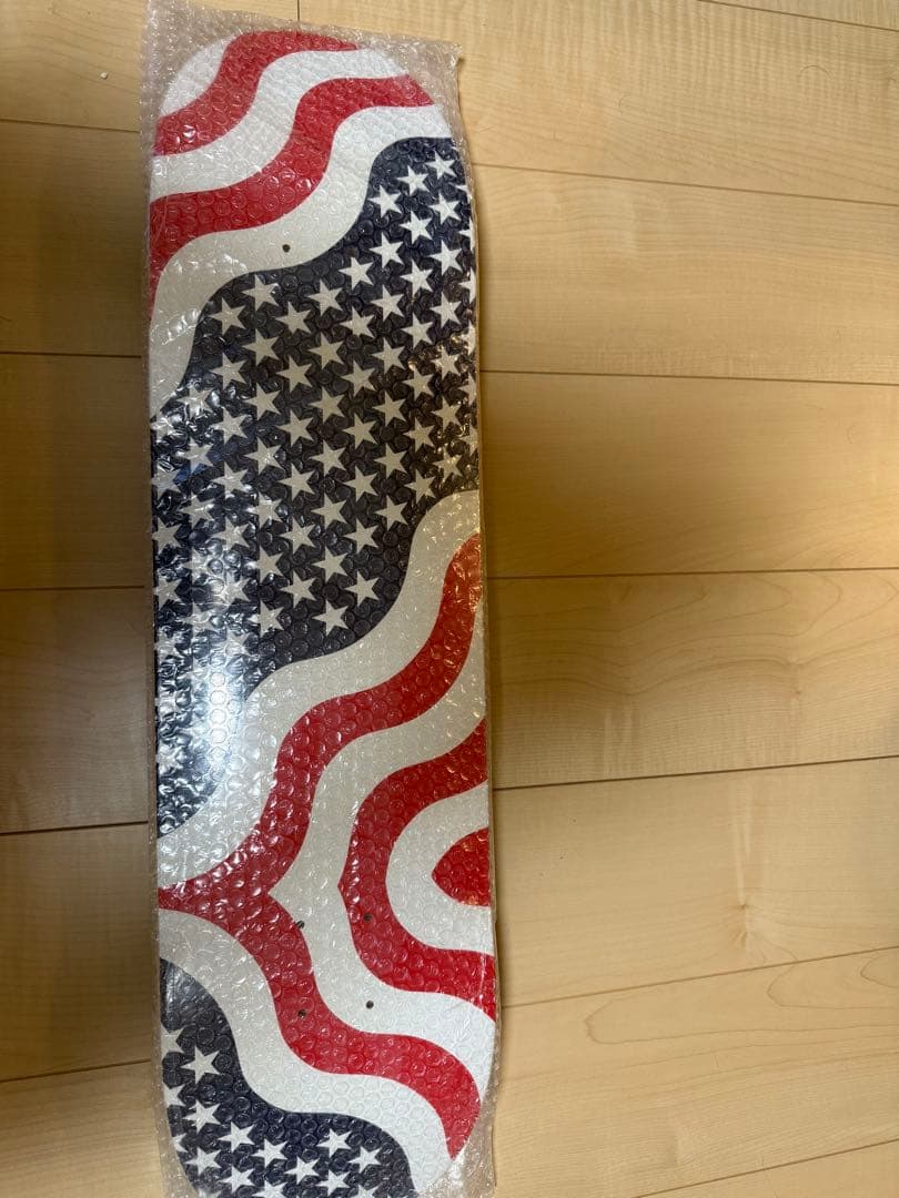 スケートボード Supreme Flag Skateboard 8.25\" x 32\"