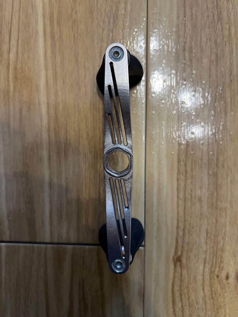 DRT VARIAL HANDLE バリアル 117mm Silver