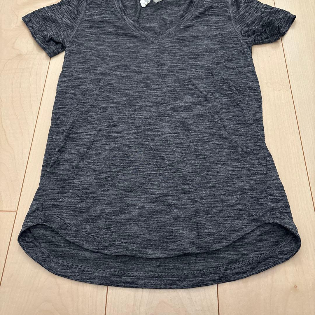 美品　ルルレモン　Lululemon トップス　サイズ4 グレー系