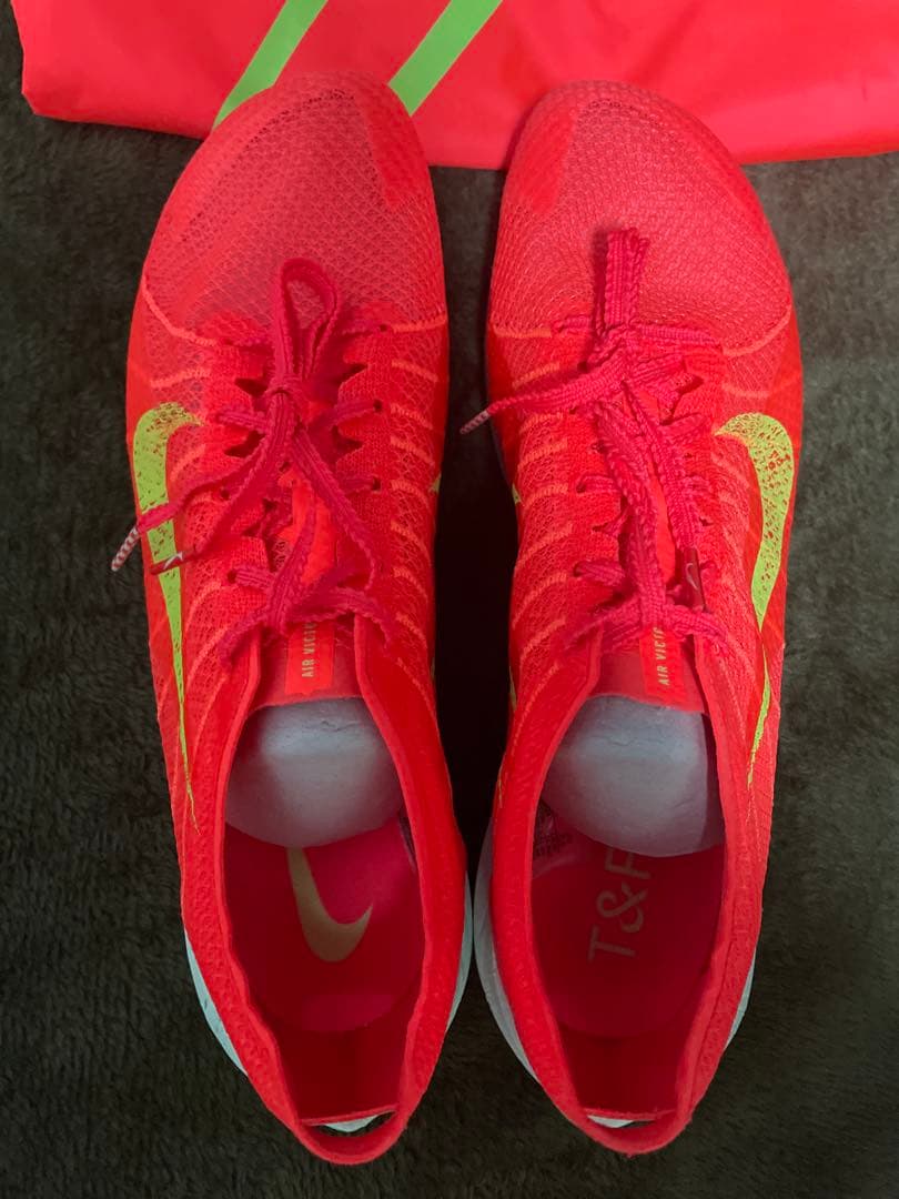 NIKE エアズームビクトリー2 27.5cm