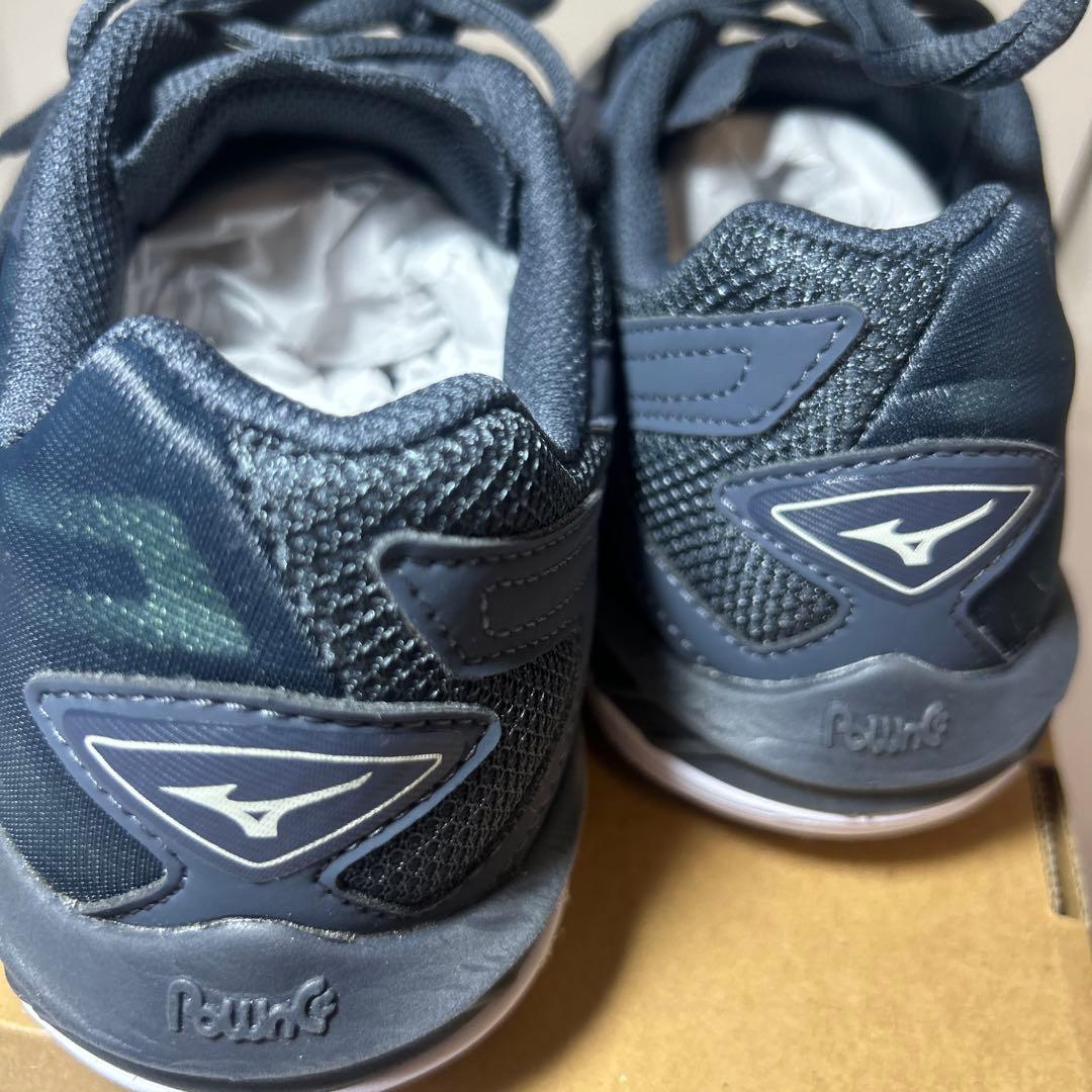 Mizuno バドミントンシューズ 黒　ウェーブクロー　ミズノ　EL2 wide