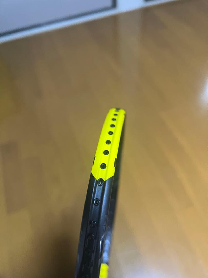 ヨネックス　ナノフレア1000z 4UG6