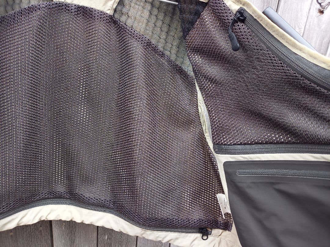 SIMMS シムス　フィッシングベスト L ITOCRAFTワッペン付き