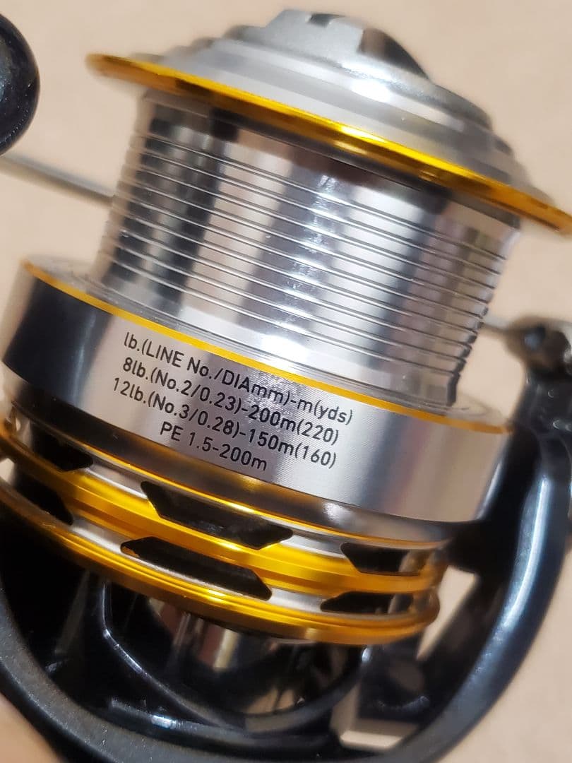 DAIWA 16' EM MS3012 スピニングリール