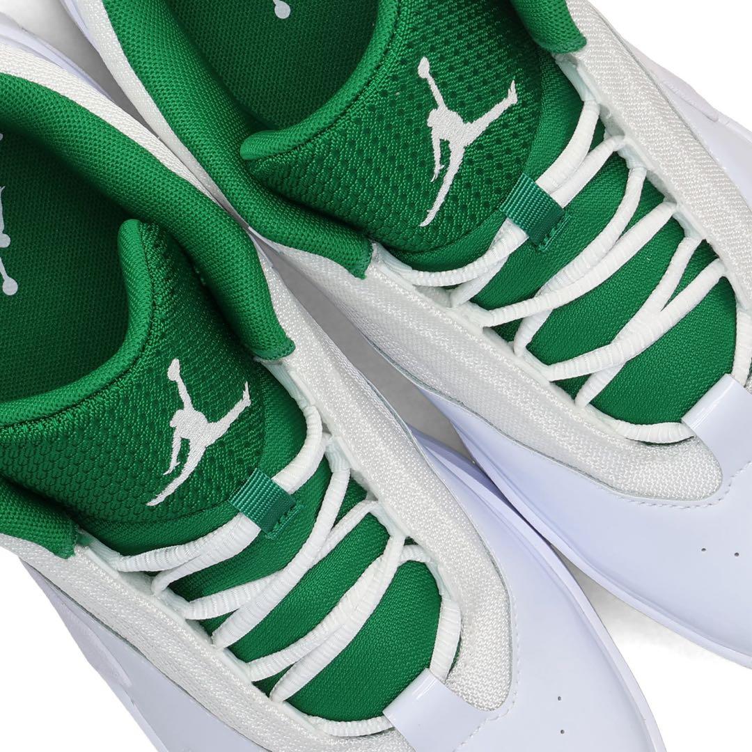 シューズ(男性用) NIKE JORDAN MAX AURA 6 FQ8298-103