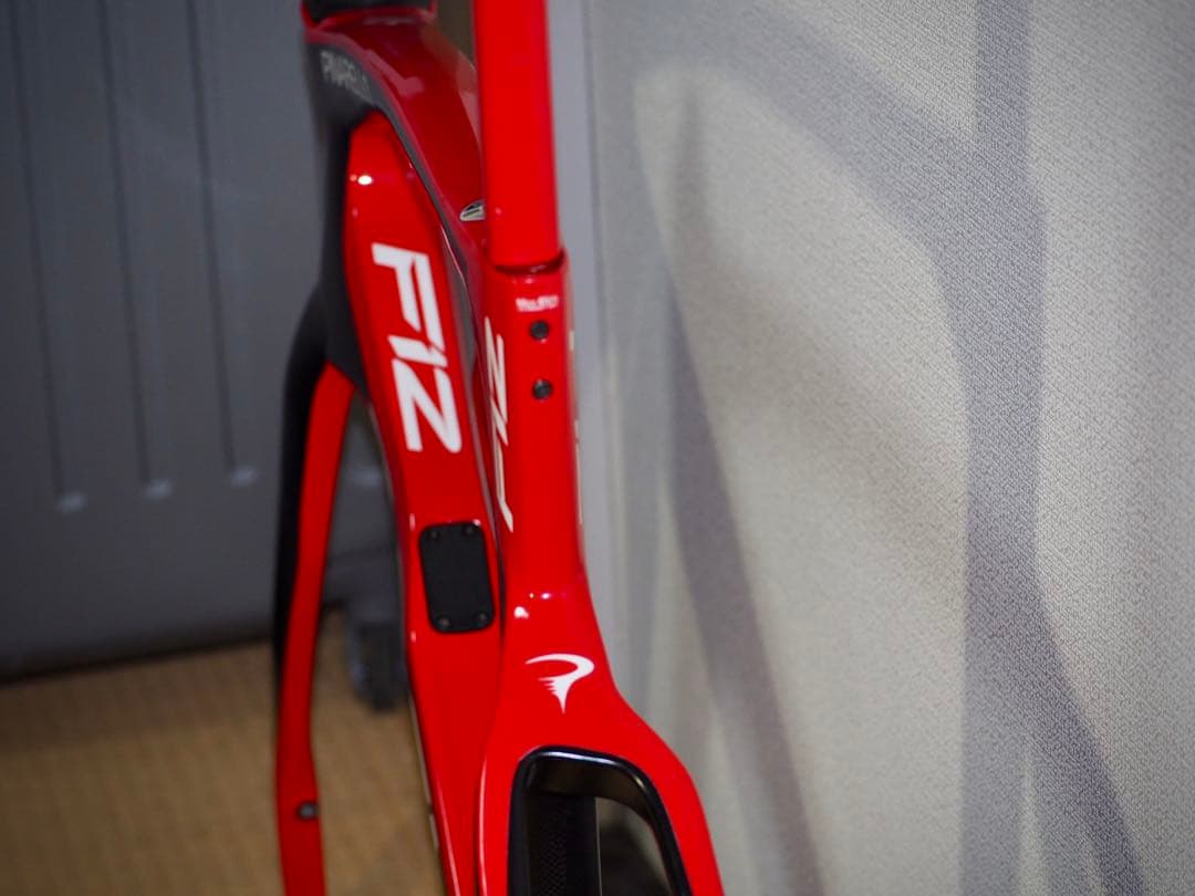 PINARELLO DOGMA F12 disc ロードバイク　フレームセット