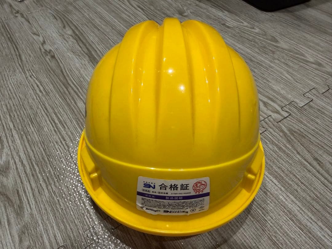 ずっと真夜中でいいのに。 ガチャ当たり ヘルメット スナネコ建設 ZUTOTEC