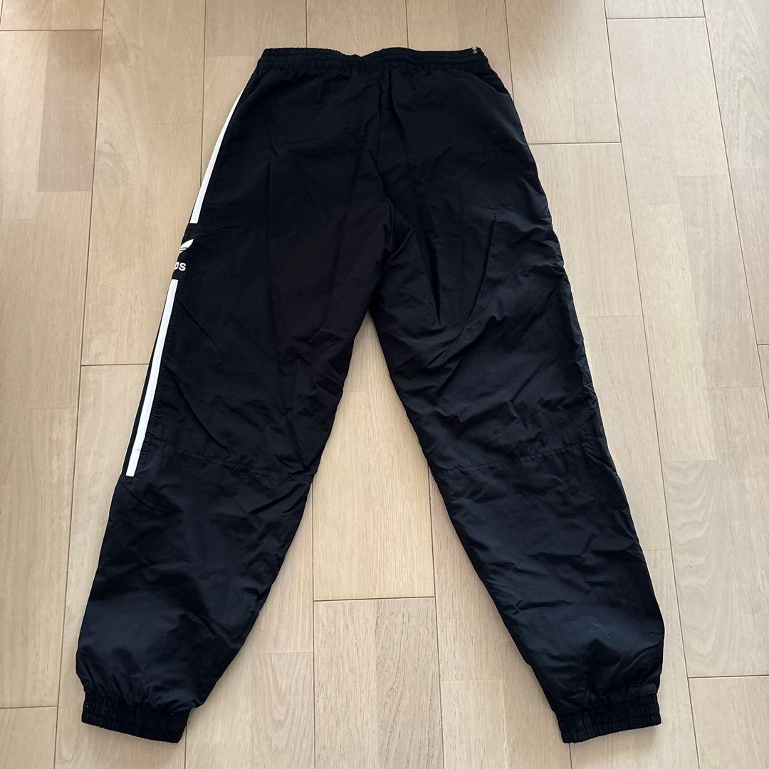 adidas 3本ライン 黒ジャージパンツ S