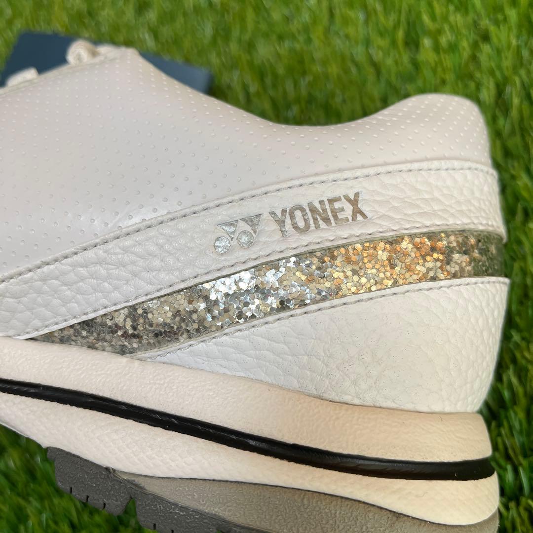 【新品】YONEX スパイクレス⭐︎パワークッションゴルフシューズ24㎝キラキラ付