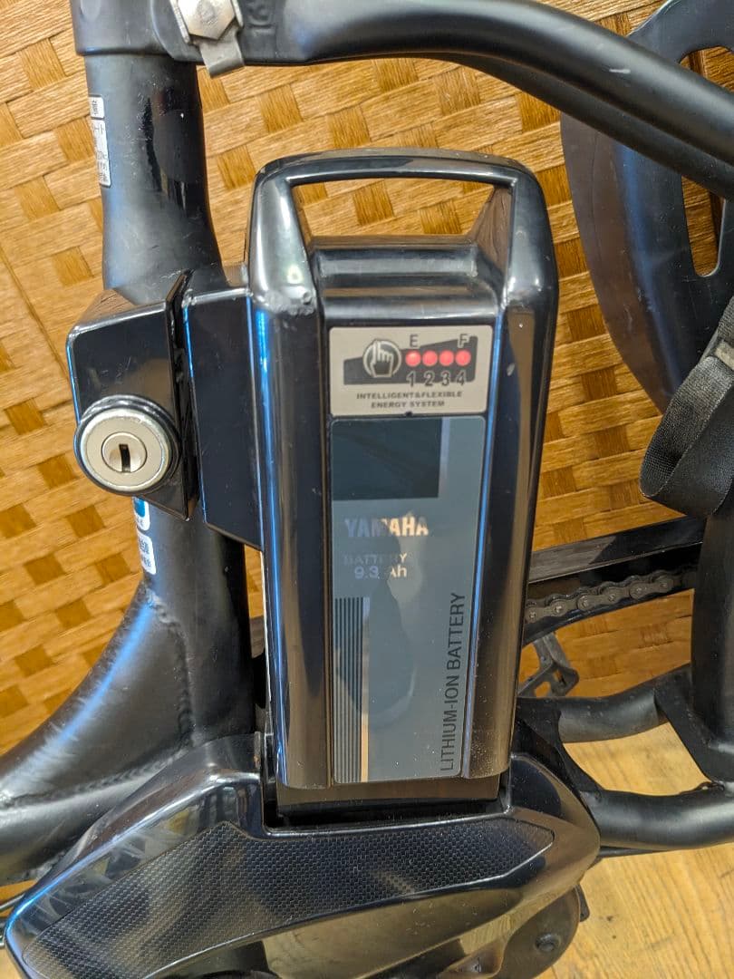 U064 電動アシスト自転車　YAMAHA　PAS babby