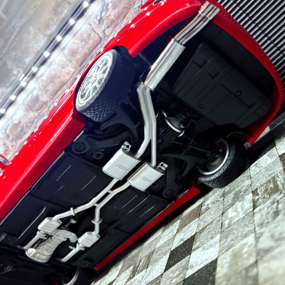 国内未入荷 1/18 AUTOart HSV VT2 GTS 300kw