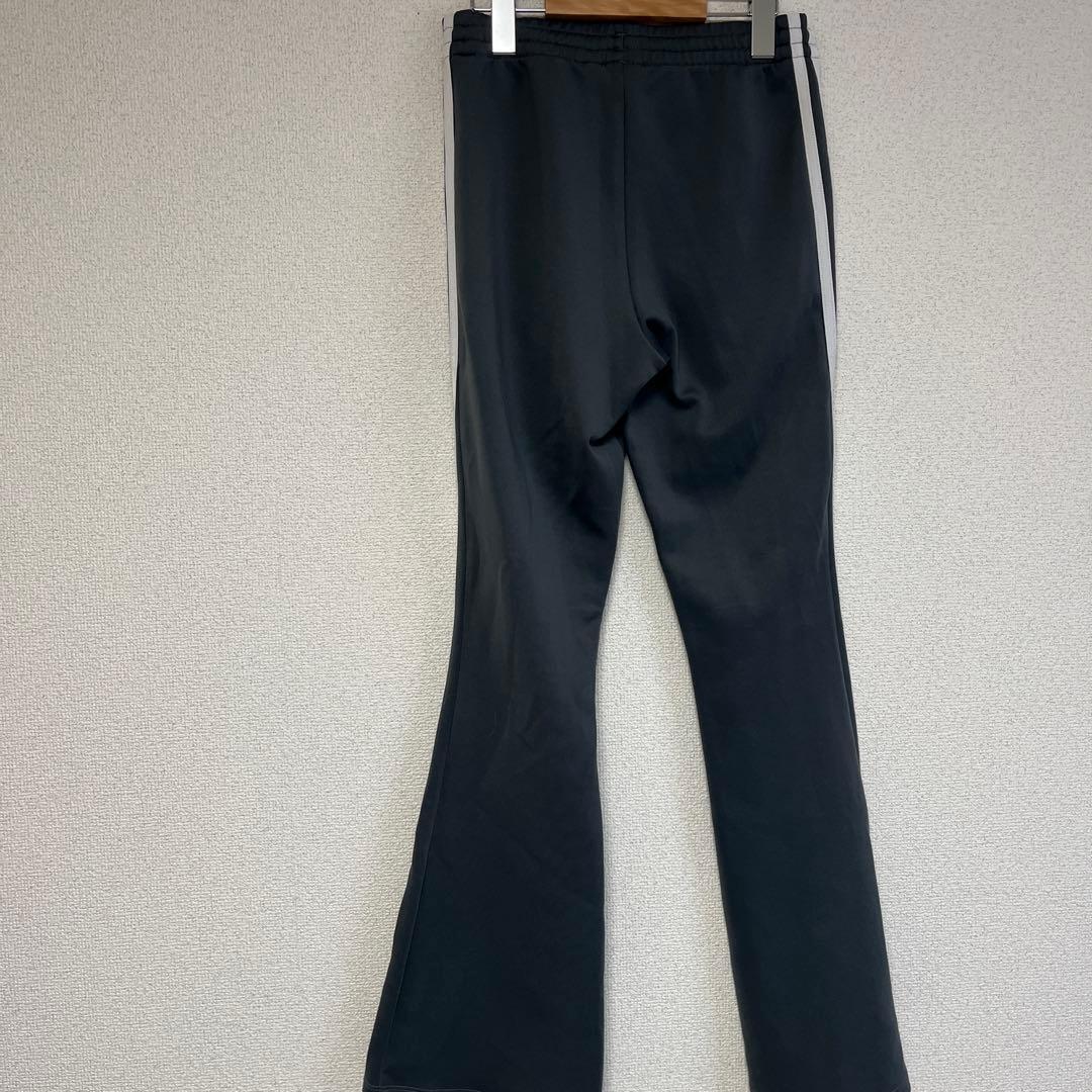 adidas Adilenium フレア トラックパンツ サイズS（グレー）