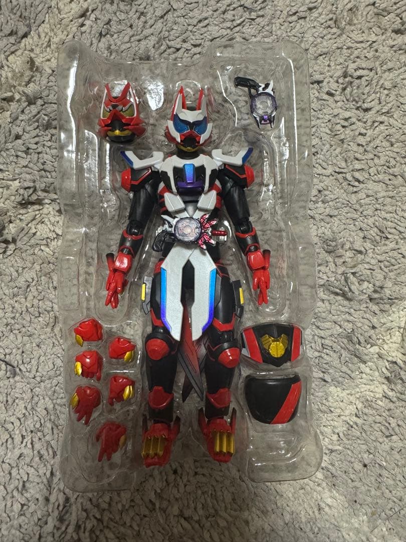 S.H.Figuarts 仮面ライダーギーツ レーザーブーストフォーム＆ブースト