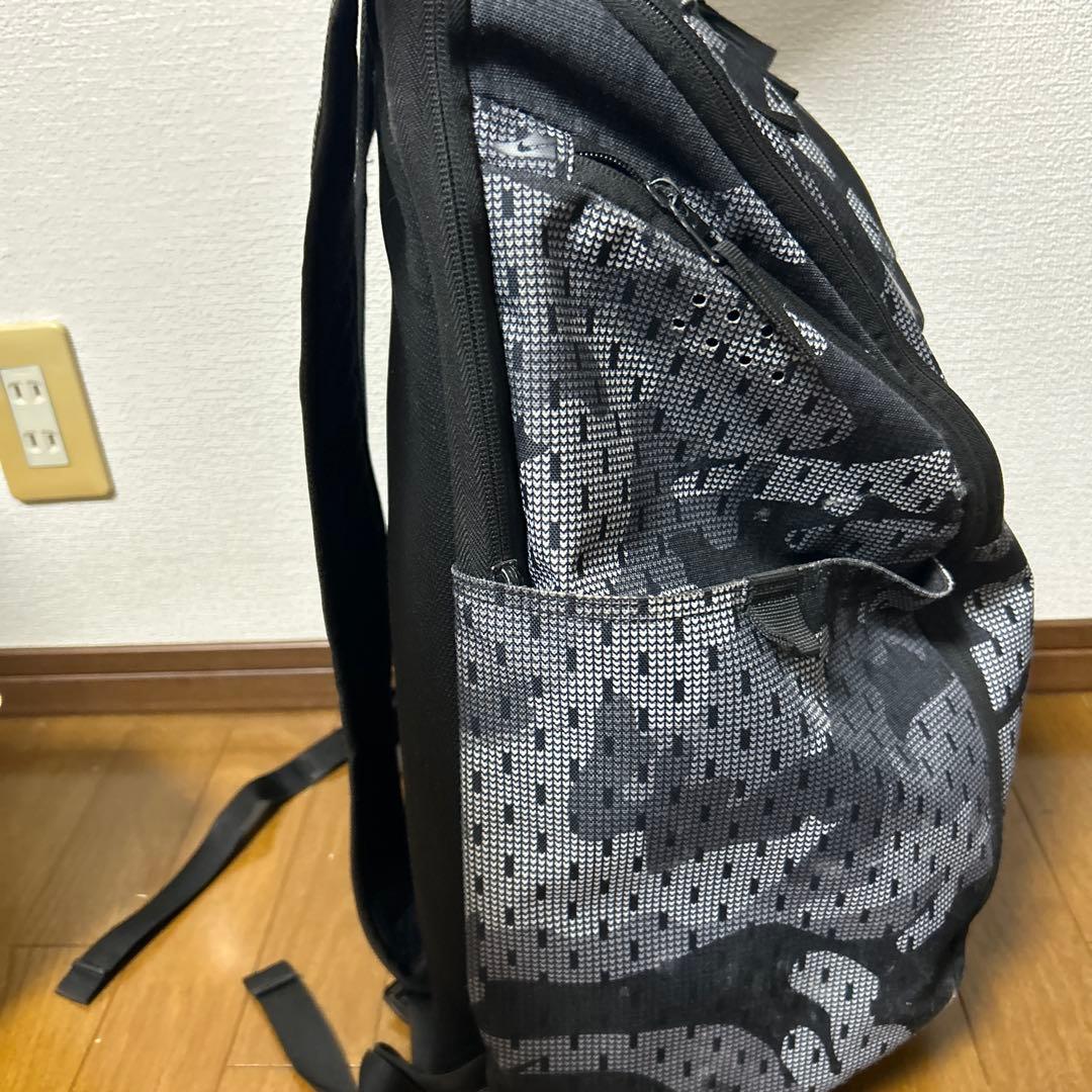 Nike 迷彩柄 バックパック