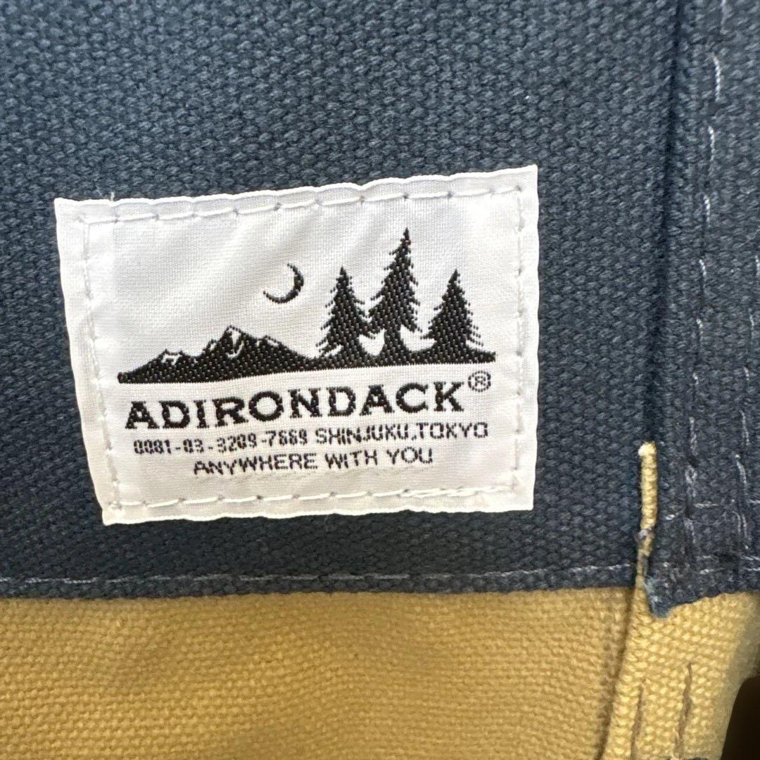 ADIRONDACK 折りたたみアウトドアチェア ベージュ・ネイビー