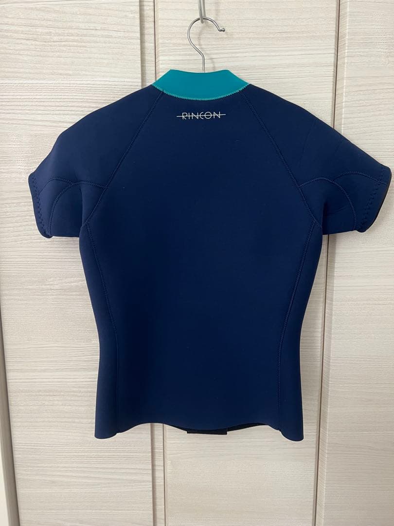 送料込★美品☆希少peaceマークRINCON★半袖タッパー