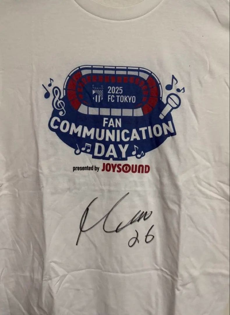 FC東京　長倉選手　サイン入りTシャツ