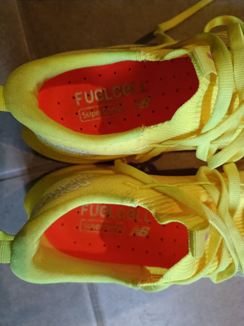 ニューバランス FuelCell SuperComp Elite V3