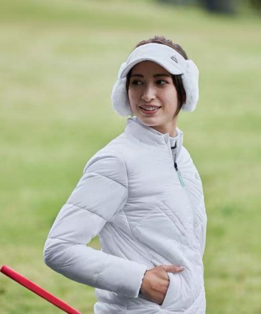 L白　早い者勝ち‼️ 新品　即日発送アディダスゴルフ女性中綿セットアップ