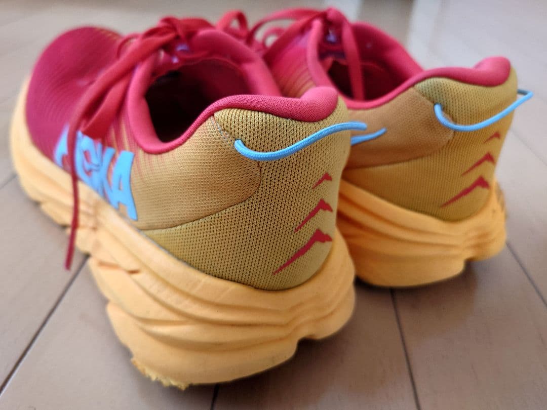 【美品】HOKA ランニングシューズ 　リンコン3 オレンジ系