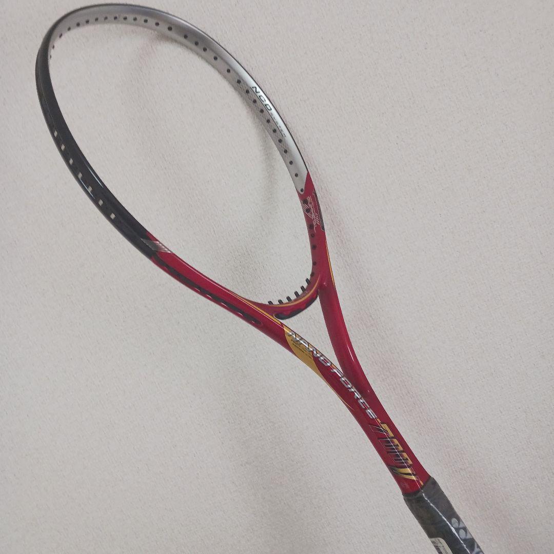 ナノフォース　700v　nano force 700 v　YONEX　ヨネックス