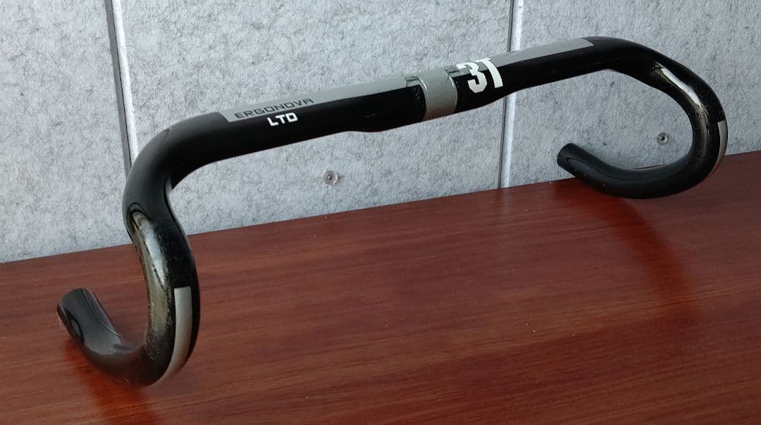 中古 3T ERGONOVA ＬTD CC42cmカーボンハンドル 軽量180㌘