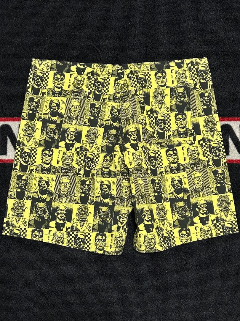 80’s当時物デッドストック LIFE’S A BEACH フランケン柄ショーツ