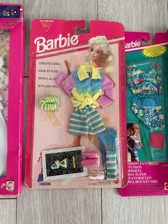 バービー洋服ドレスなど4点セット　ヴィンテージ  ウェディングドレスbarbie