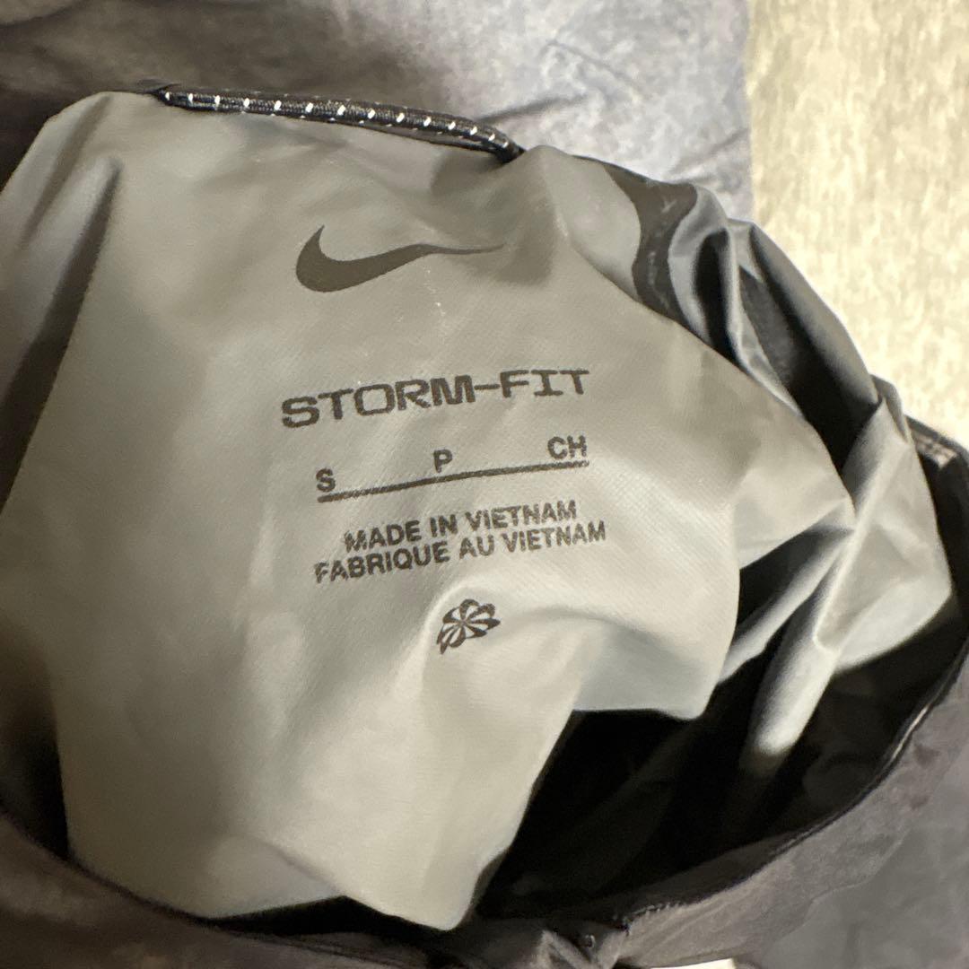 ウォーキング・ランニングウェア NIKE Storm-FIT Running Division