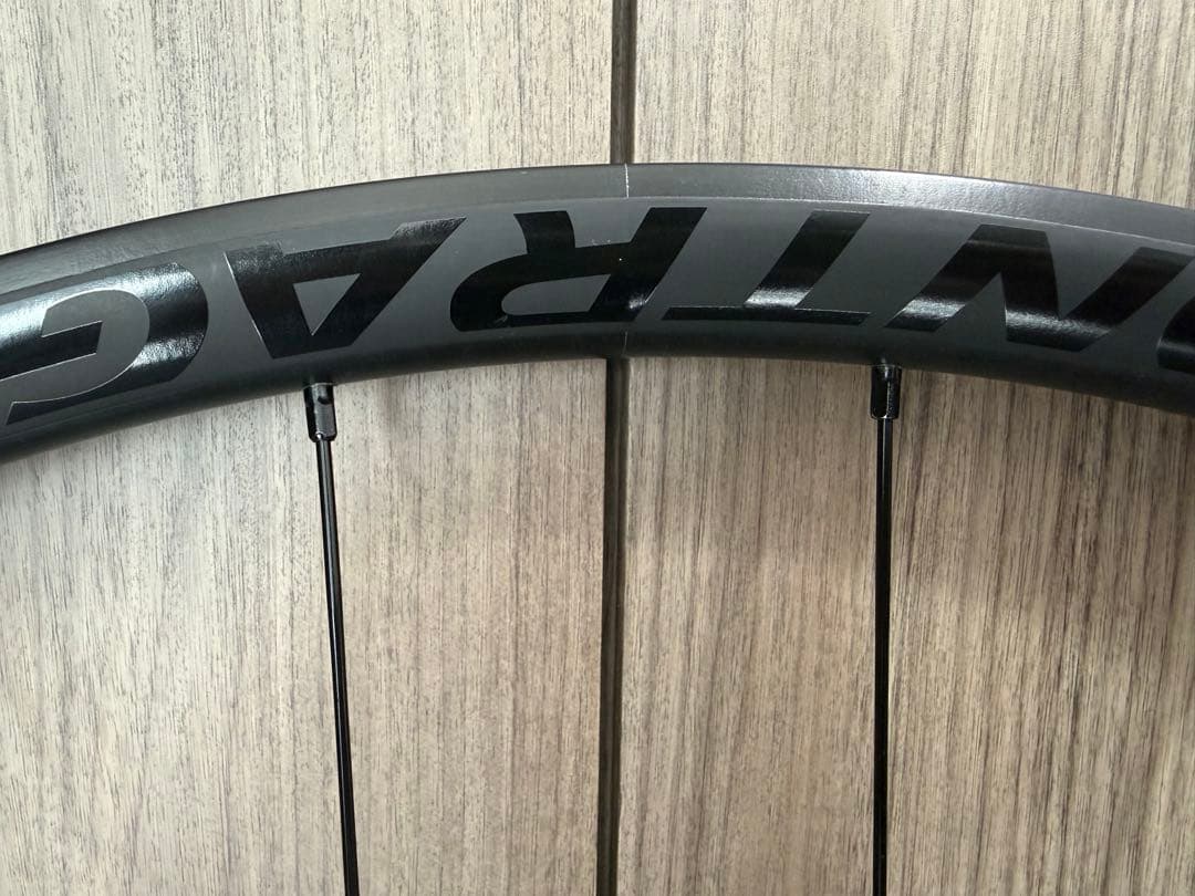 【美品】Bontrager Paradigm Disc前後ホイール　シマノアルミ