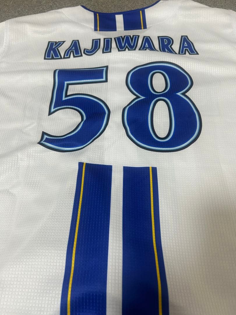 横浜DeNAベイスターズ　梶原選手　ユニフォーム