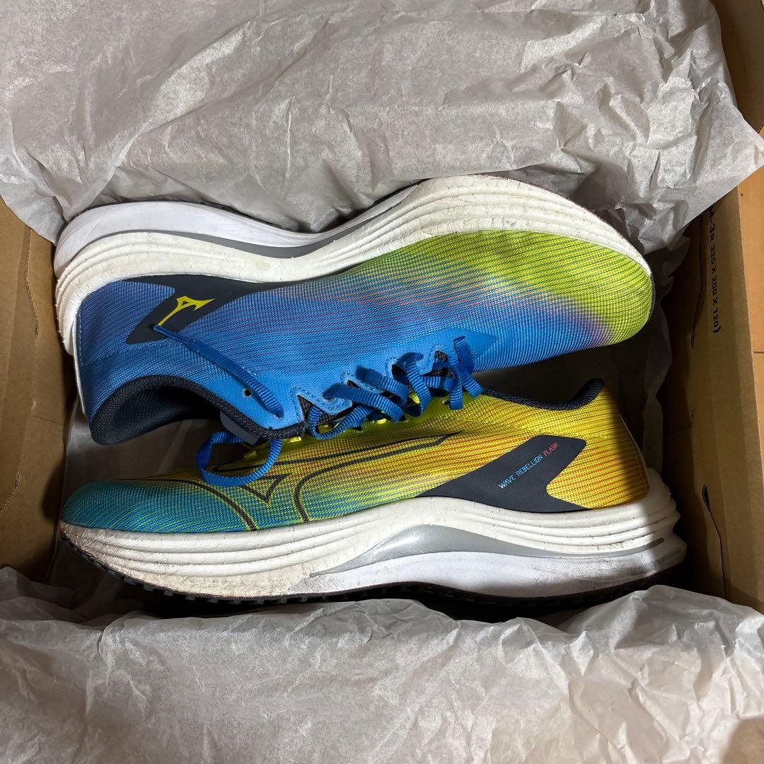 Mizuno ランニングシューズ ウェーブリベリオンフラッシュ　26.5cm