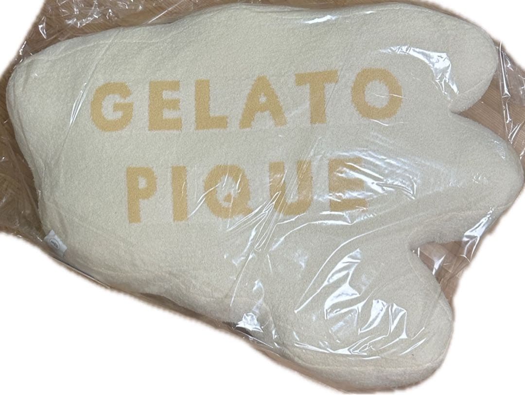 gelato pique ポケモン スリープ ベビモコ ピカチュウ クッション