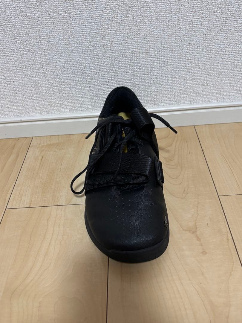 TYR L-1リフター　M9、W10.5(箱・袋無し)