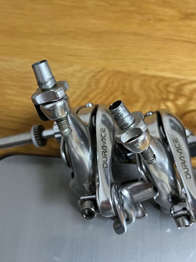 DURA-ACE BR-7700キャリパーブレーキ シルバー
