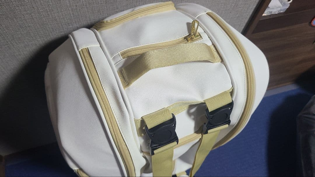 白×金 ラケットバッグ9