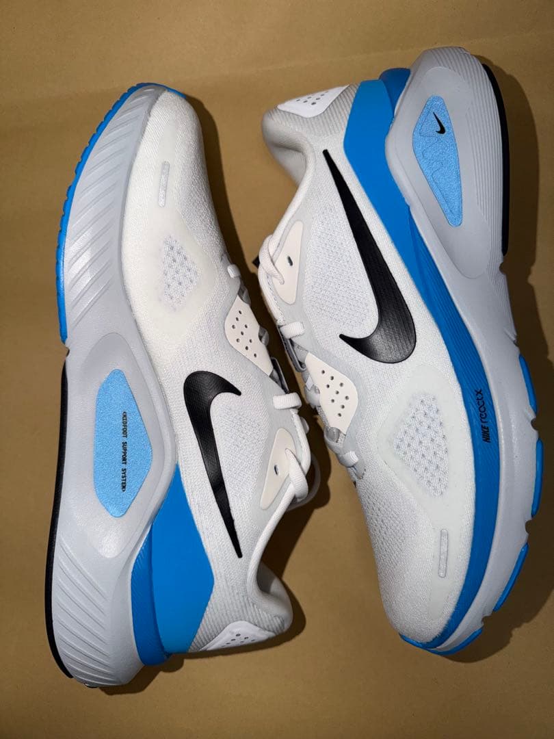 [ Nikeストラクチャー26 ] 27.0cm