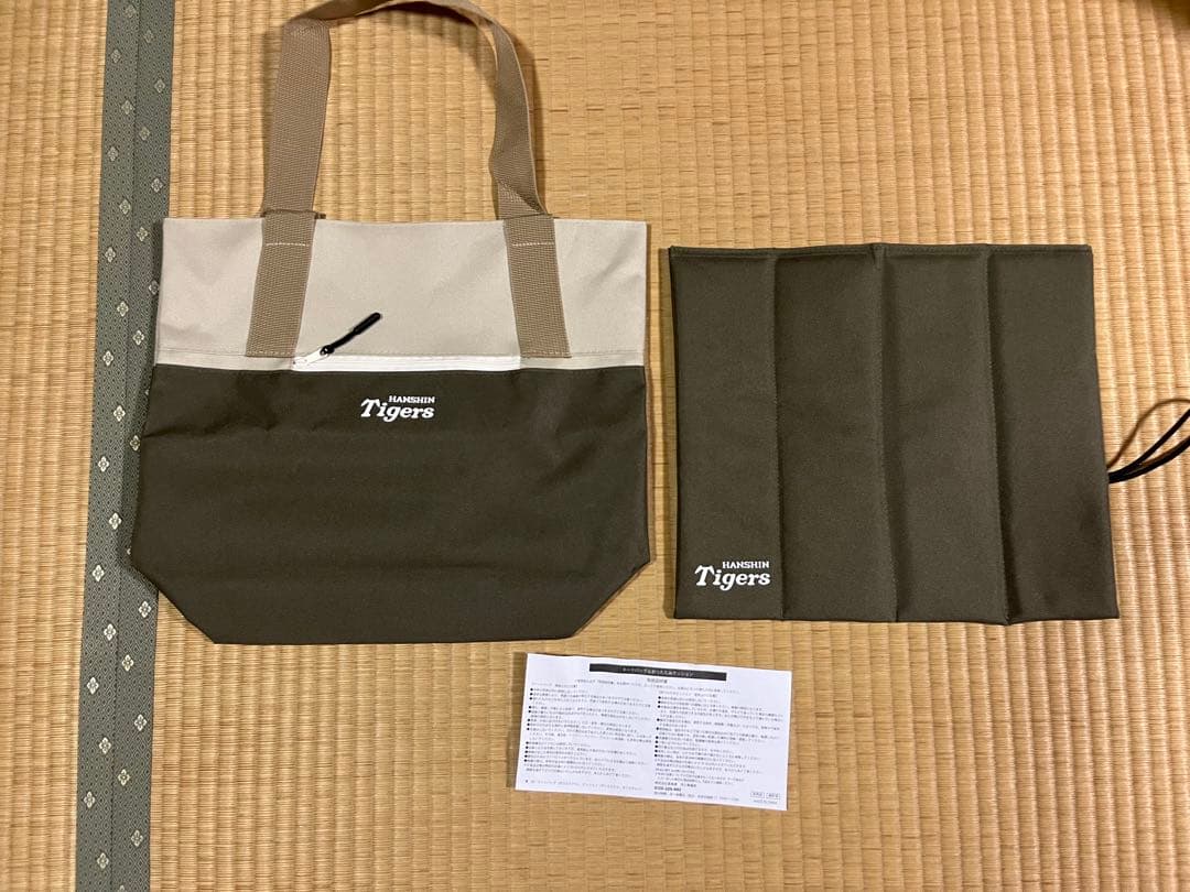 掘り出し物❗️ レア品❗️阪神タイガースタオル　メダル　バッグ　その他の4点セット❗️