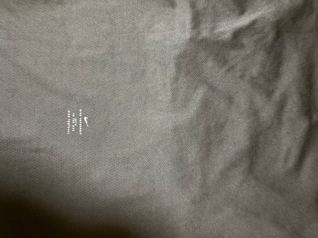 Nike ブラック長袖トップ
