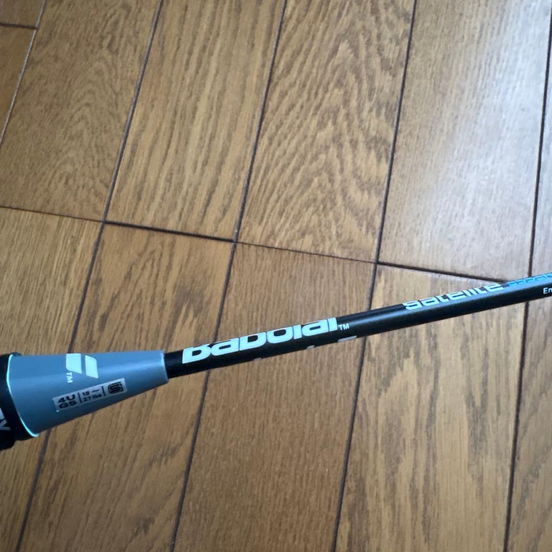 BabolaT satelite バドミントン　ラケット