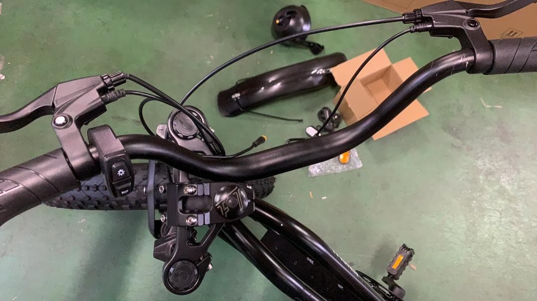 完全ジャンク品 NINOMA 電動アシスト自転車 20インチ 極太タイヤ