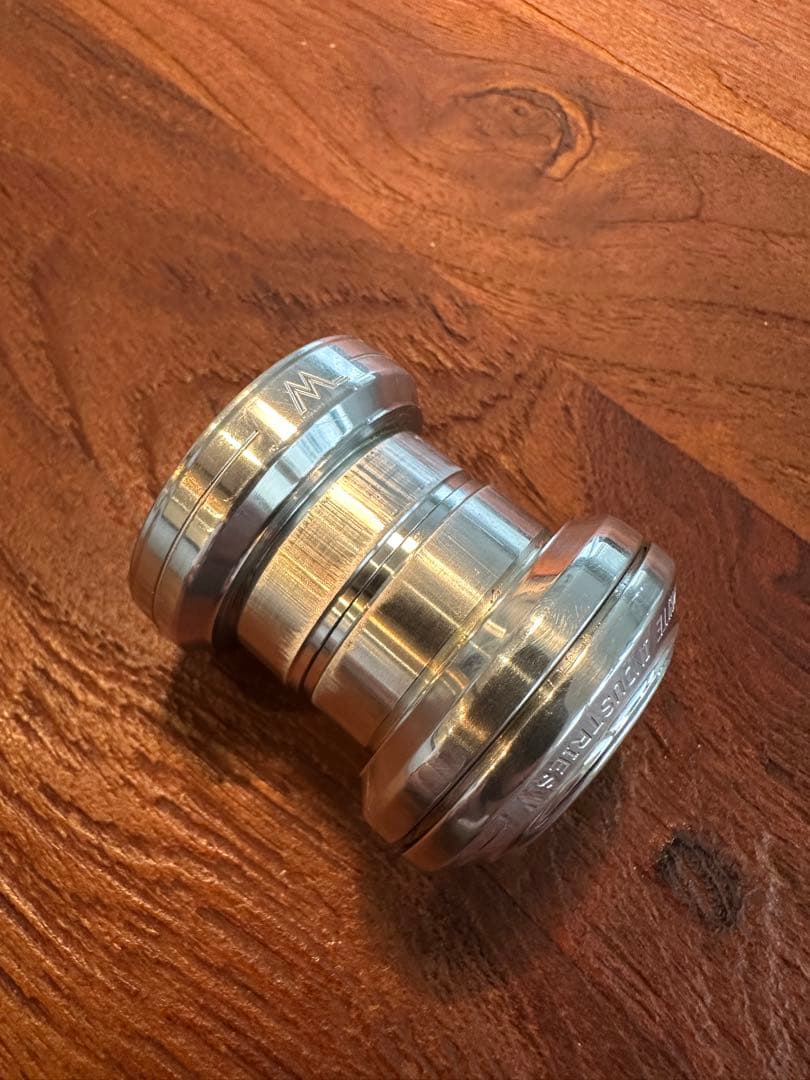 アクセサリー WHITE INDUSTRIES 1-1/8\" headset (silver)