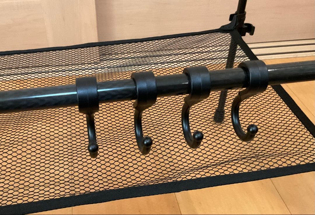 カーボンポールの軽量テーブル LINE CUBE CARBON IGT