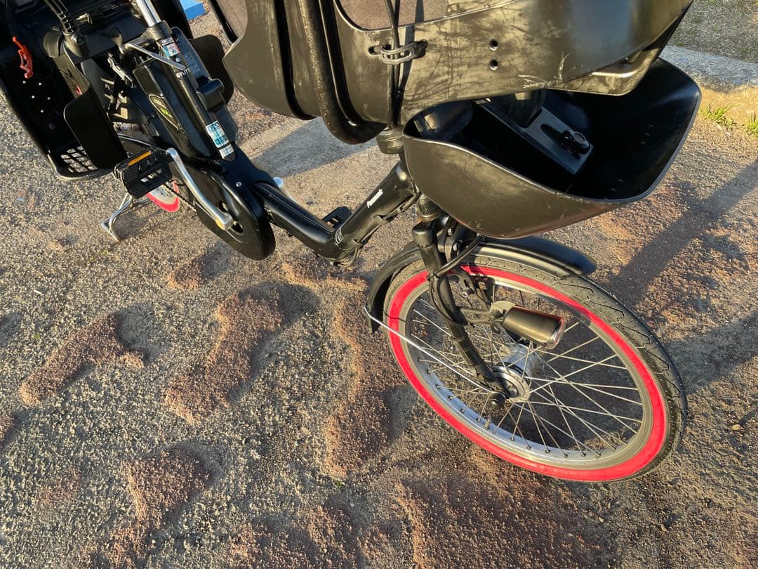パナソニックギュットMINI 人気色黒‼️タイヤ交換済み3人乗り　子載せ電動自転車