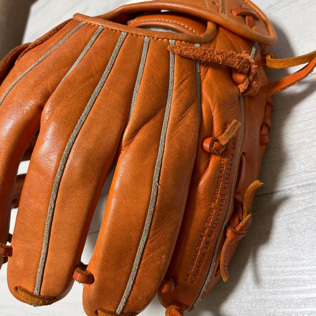 Mizuno Global Elite オレンジグローブ
