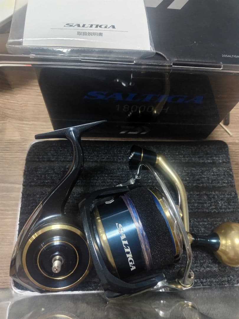 まさぞ~　買うなら新古品のがお得です。20SALTIGA 18000-H