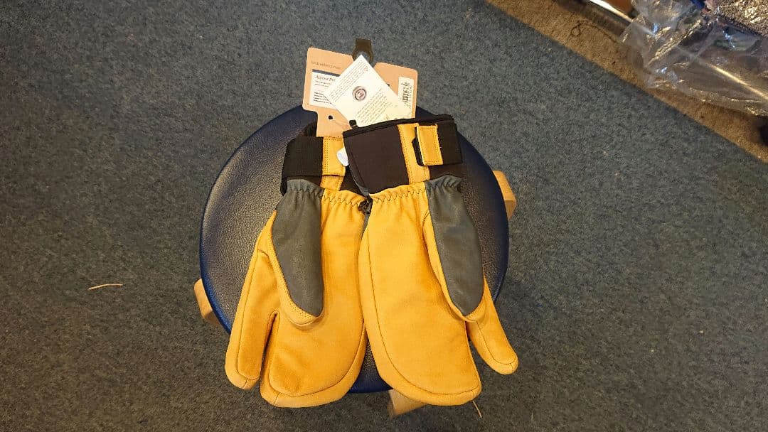 新品未使用！正規品！最新Hestraヘストラグローブ3-Finger Short