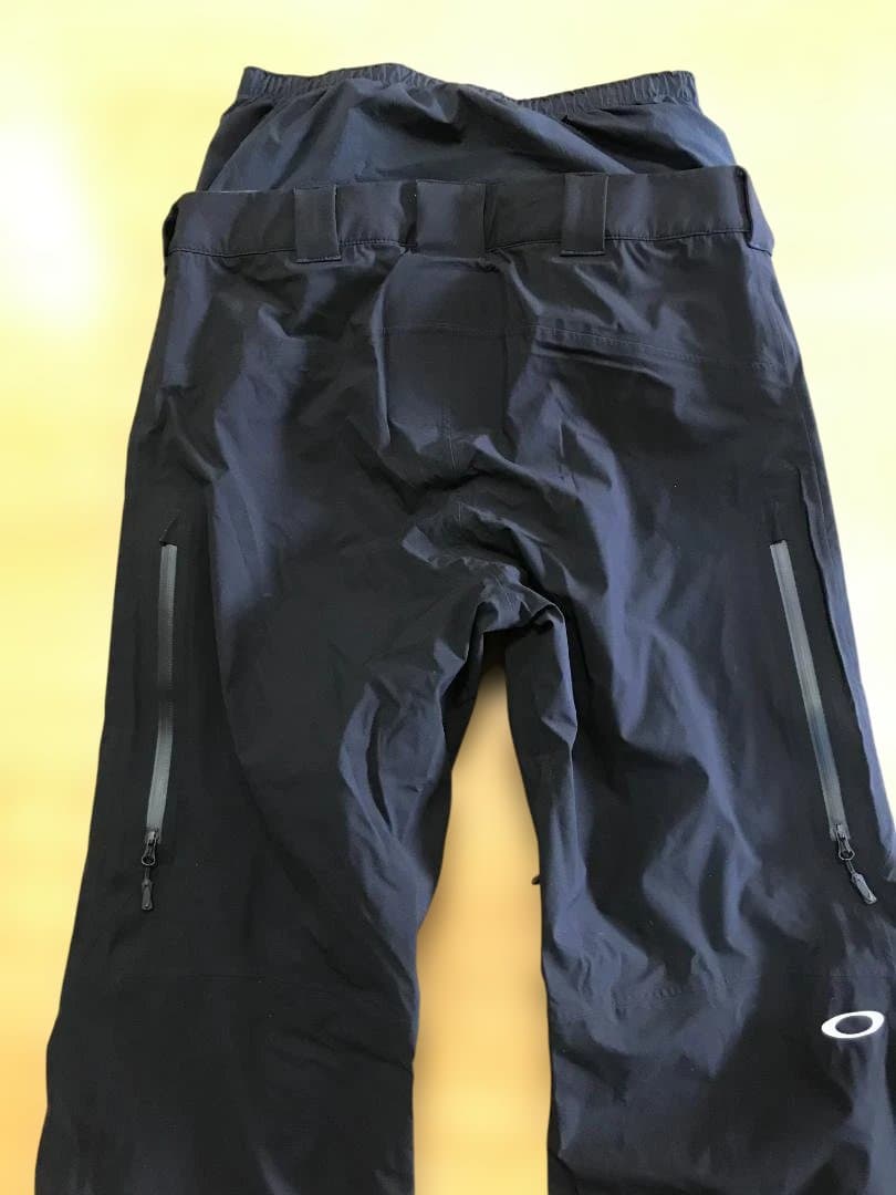 春スキー!オークリー３レイヤー　ストレッチパンツ　ブラック　Mサイズ美品