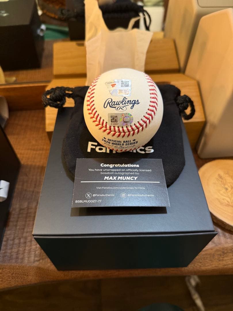 富士山専MLBドジャース2020年ワールドシリーズ マンシー直筆サインボール