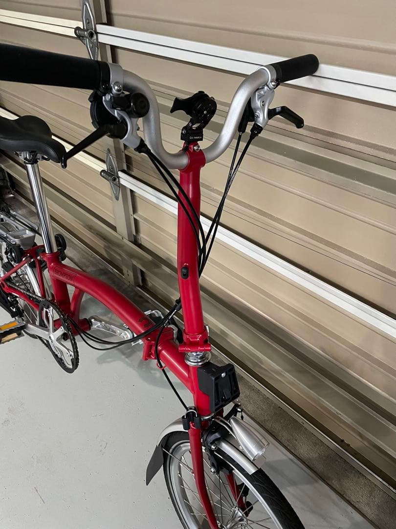 ブロンプトン　新古車C Line Mid 6速ラック付き